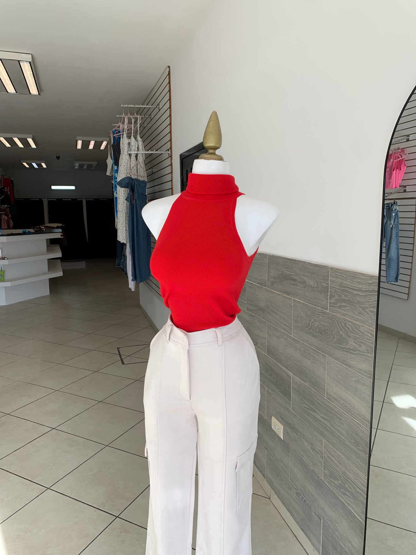Pantalón beige polar