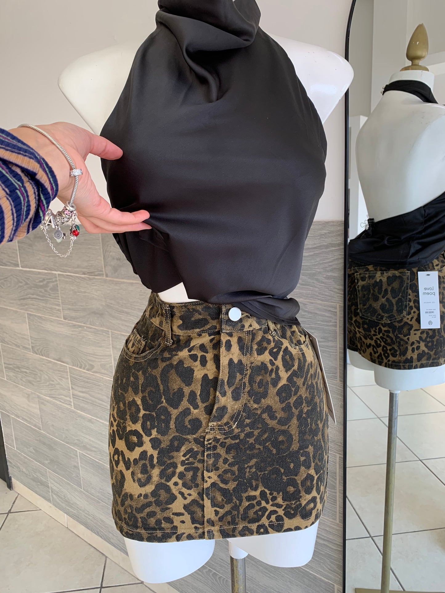 Falda leopardo oliva