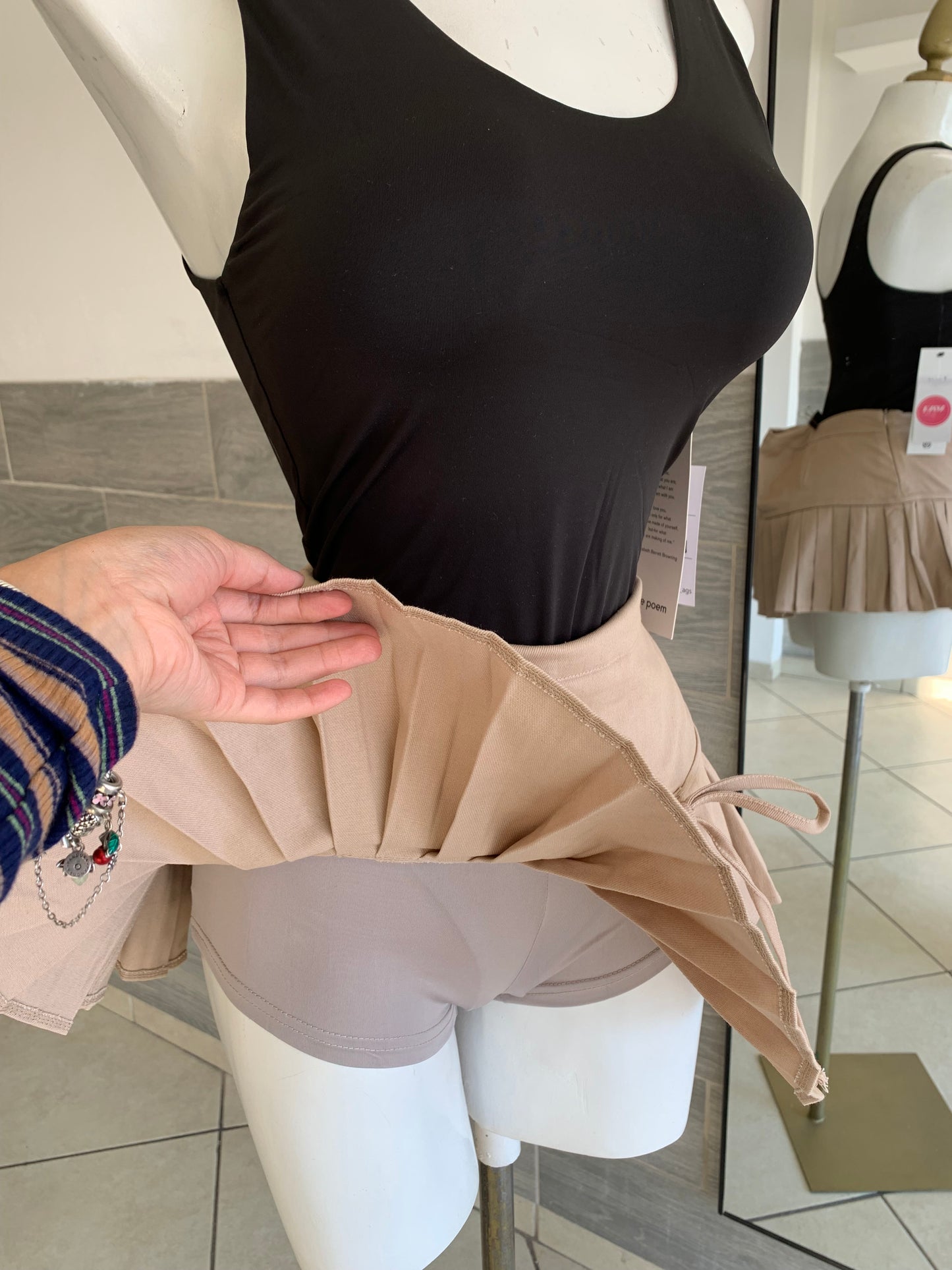 Falda beige bows