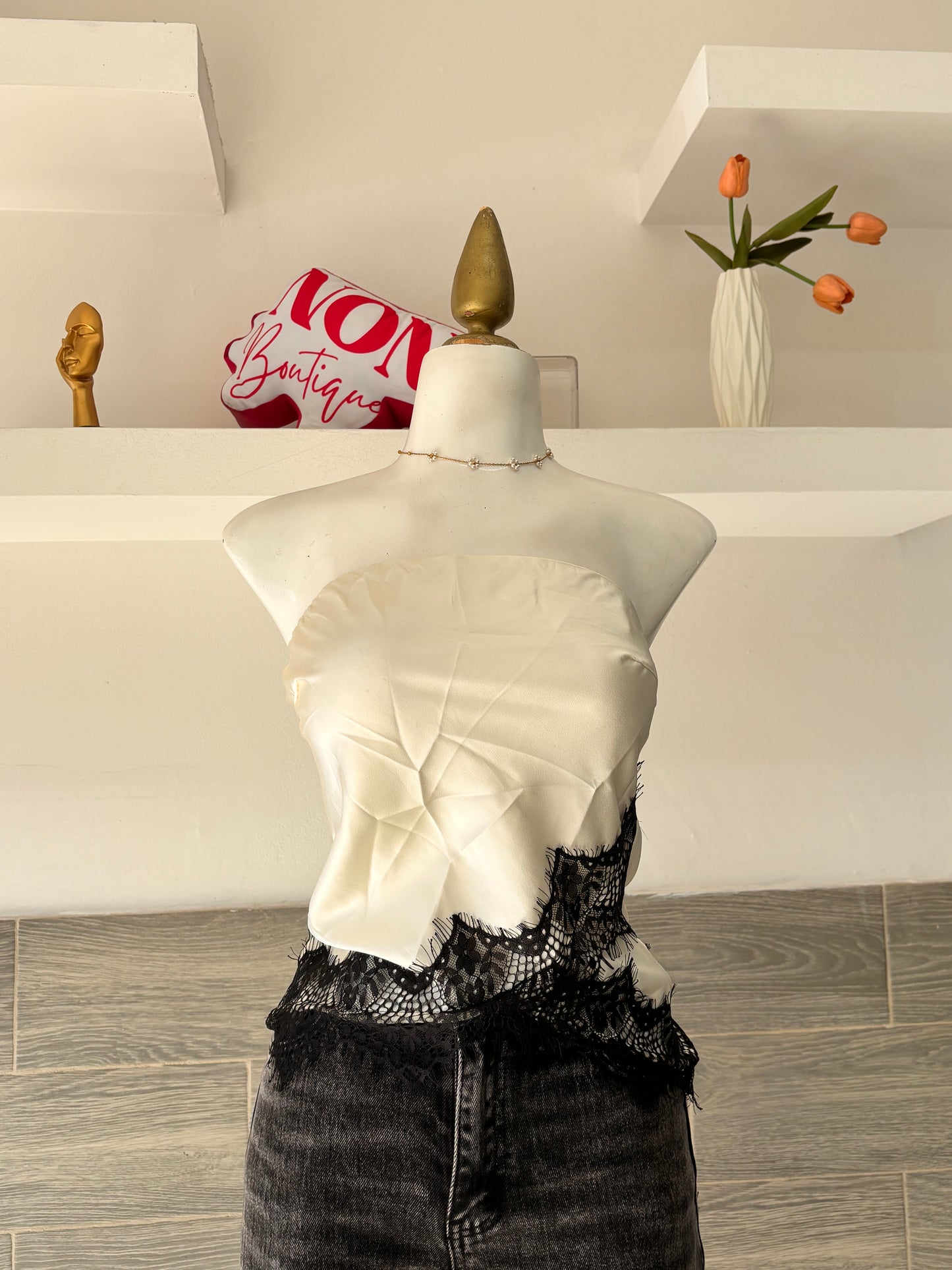 Top satin