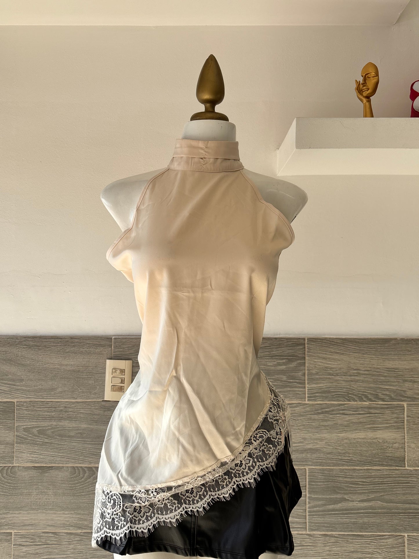 Blusa asimétrica